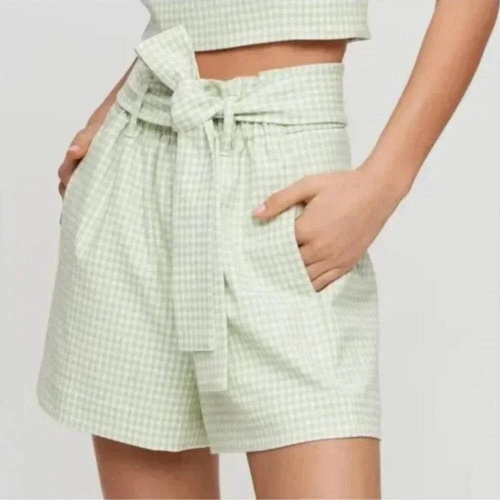 Aritzia Wilfred Pastel Green Gingham Shorts Size 0 - Picture 1 of 5